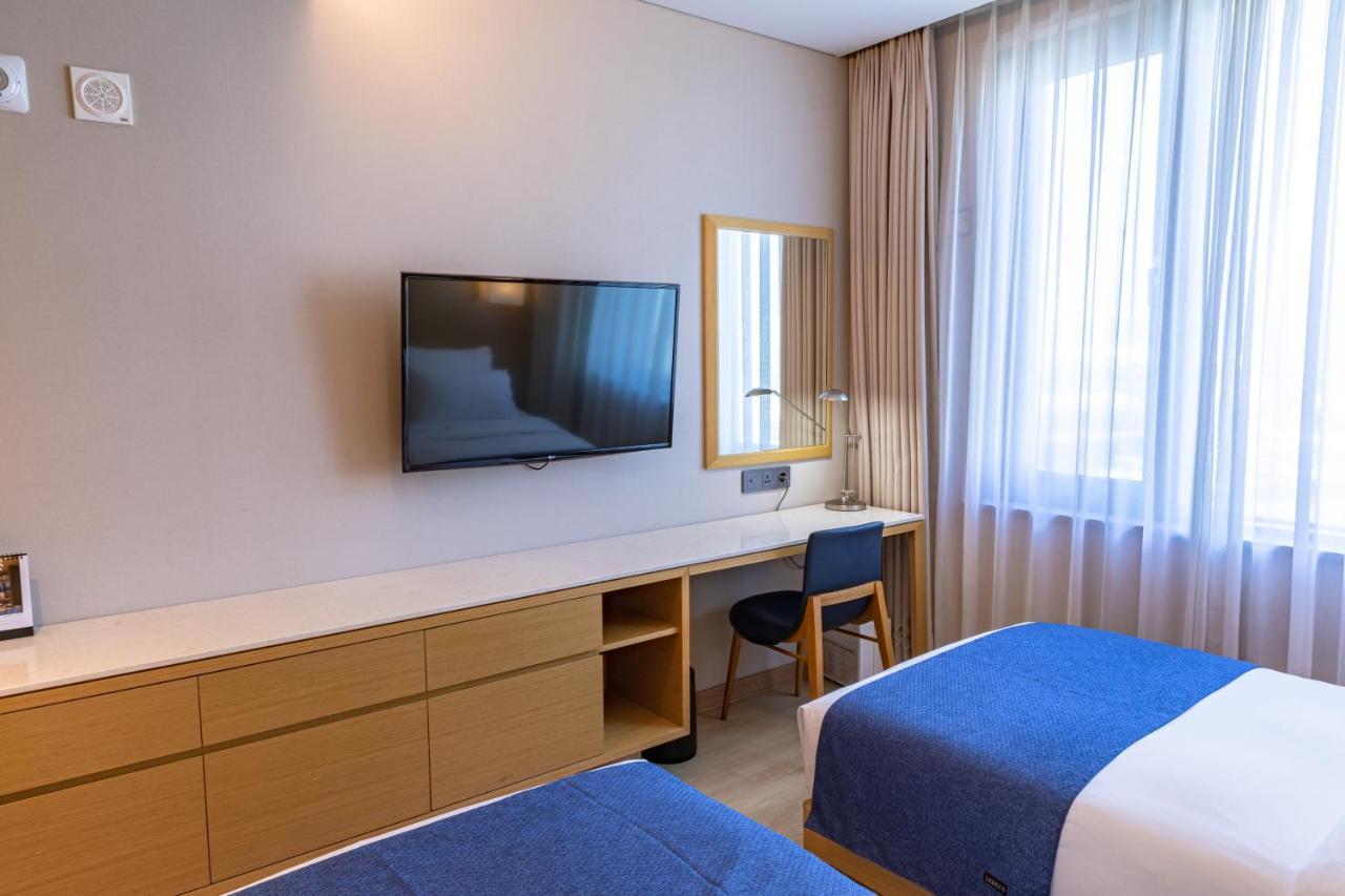 Gwangyang Lacky Hotel Extérieur photo