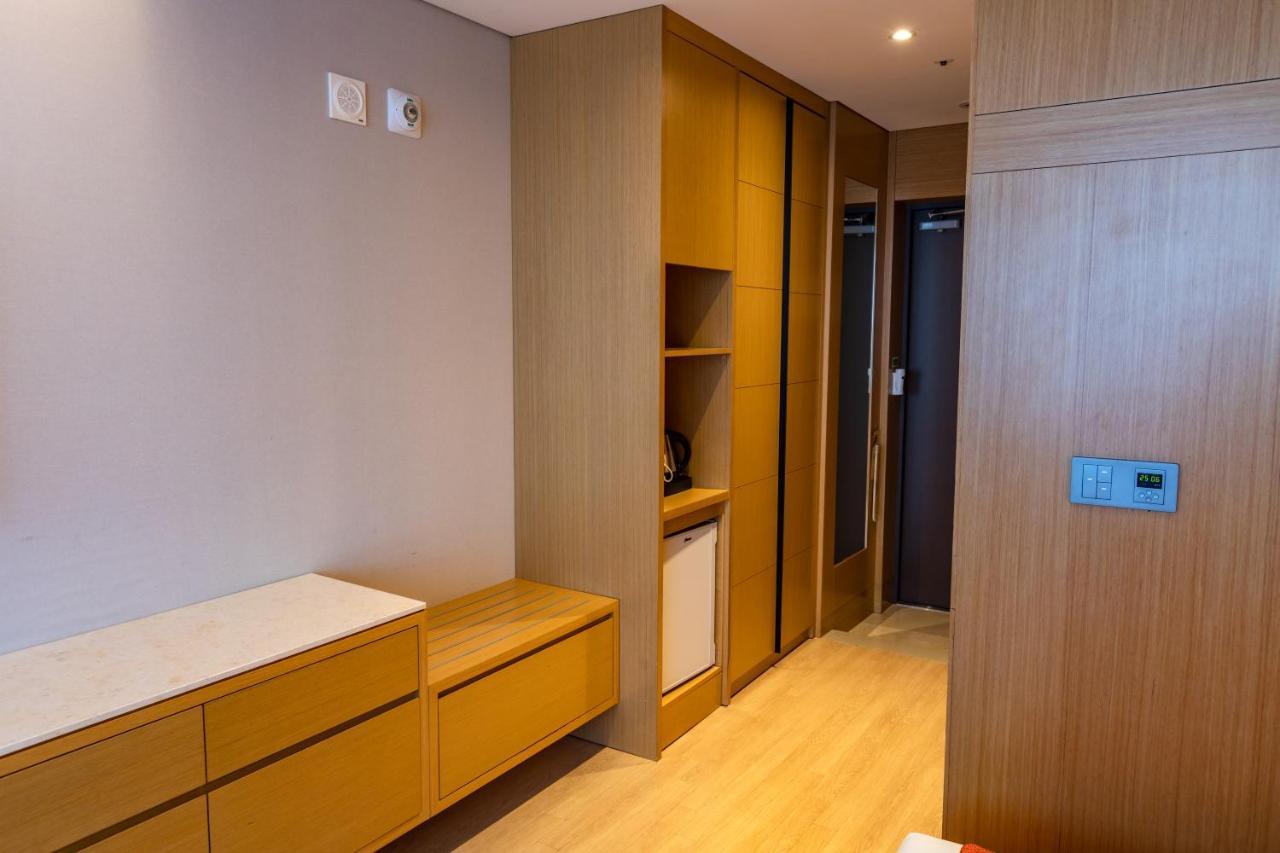 Gwangyang Lacky Hotel Extérieur photo