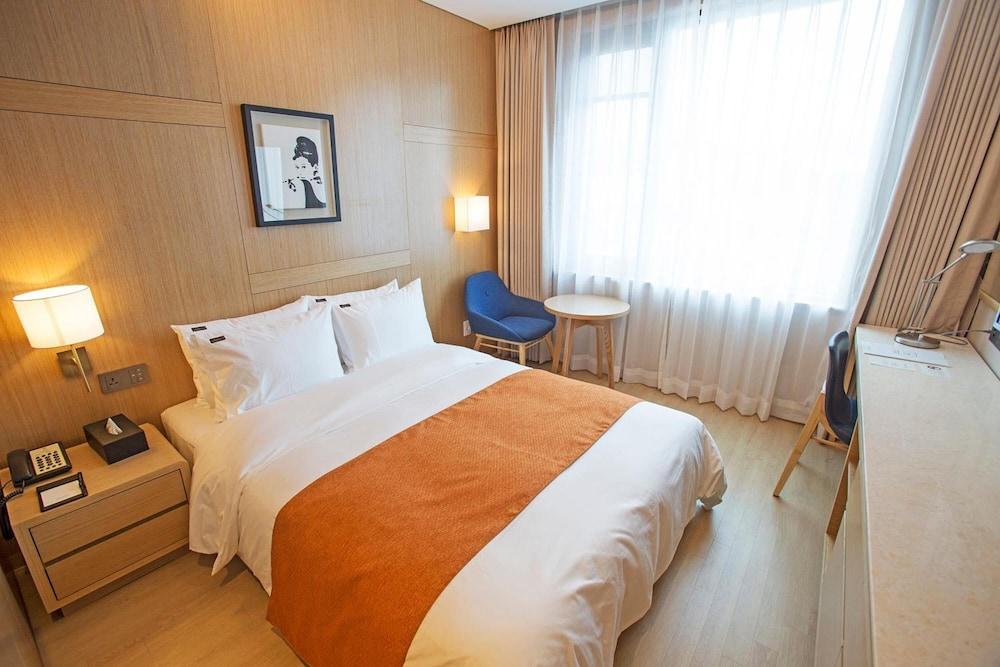 Gwangyang Lacky Hotel Extérieur photo
